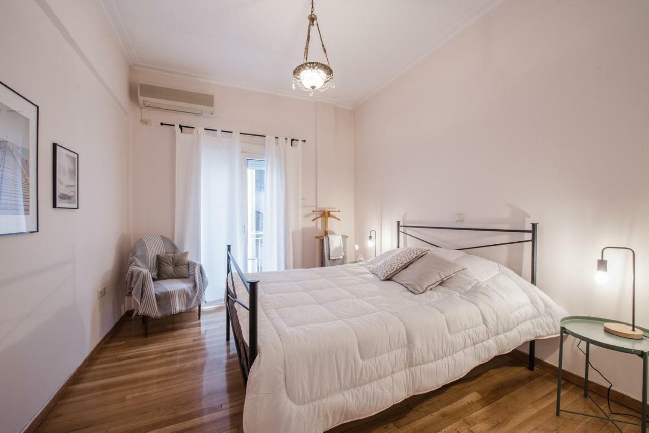 Retro Apartment At Trendy Exarcheia Афіни Екстер'єр фото