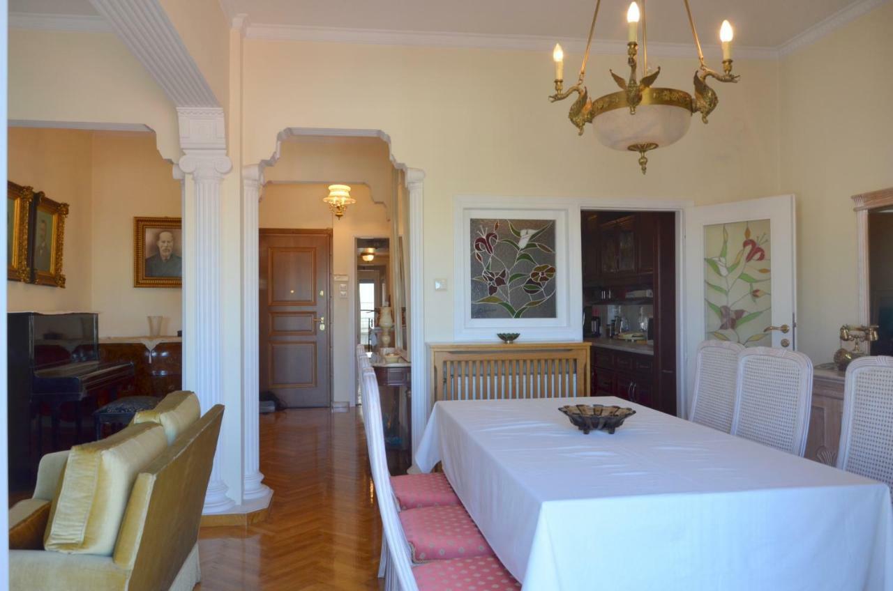 Retro Apartment At Trendy Exarcheia Афіни Екстер'єр фото