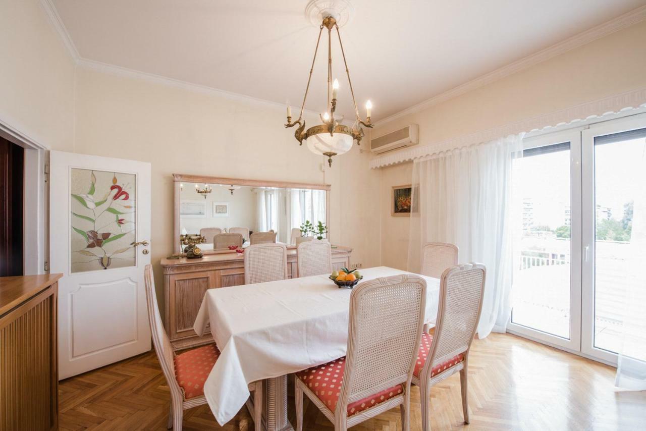 Retro Apartment At Trendy Exarcheia Афіни Екстер'єр фото