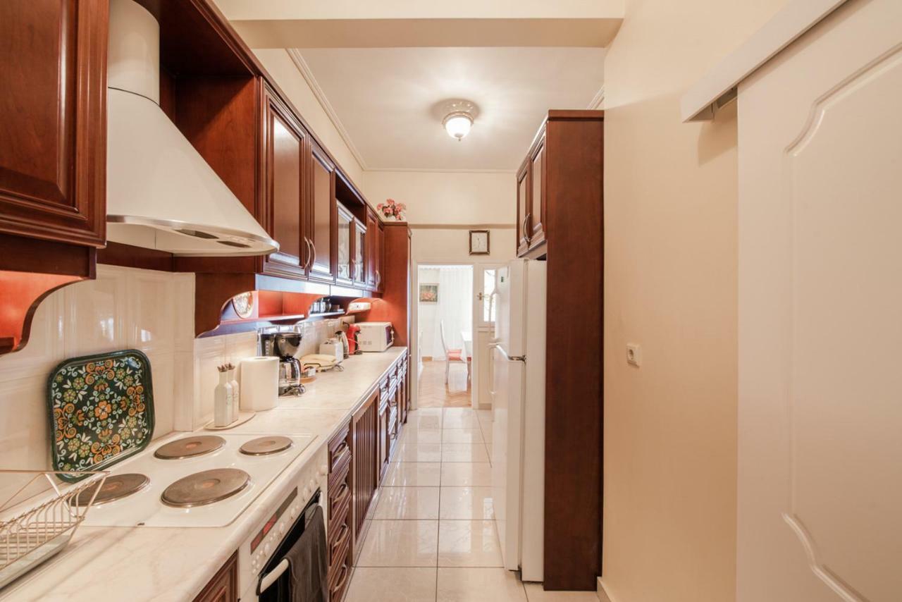 Retro Apartment At Trendy Exarcheia Афіни Екстер'єр фото