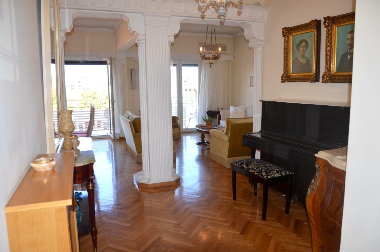 Retro Apartment At Trendy Exarcheia Афіни Екстер'єр фото